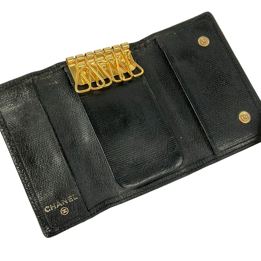 Chanel CC Button Key Case - Picture 3 of 5